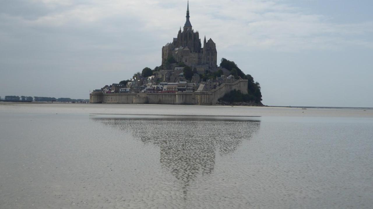 Maison D'Hotes De Charme La Rose De Ducey Pres Du Mont Saint Michel Eksteriør bilde